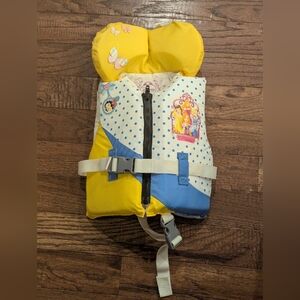 Disney Princess PFD Jacket Infant Weight Range:  20-30 lbs (9-14 kg)